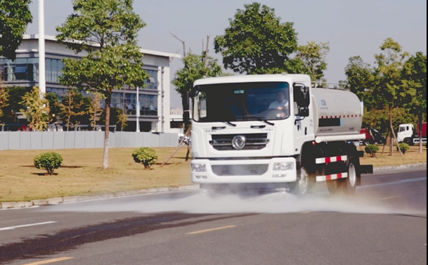 環(huán)衛(wèi)灑水車這么買，準(zhǔn)錯不了