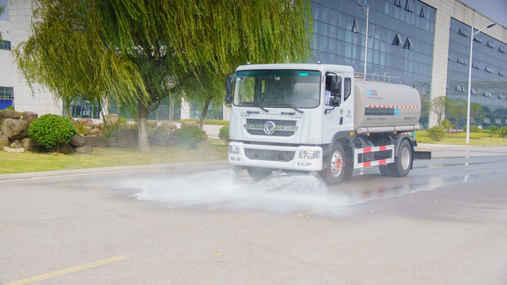 灑水車雨刷使用有什么注意事項(xiàng)？
